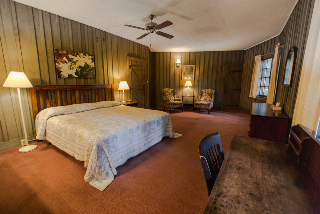 Fryemont Historic Lodge Rooms